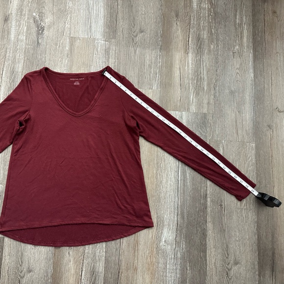 Bundle of American Eagle tops medium - Picture 9 of 9